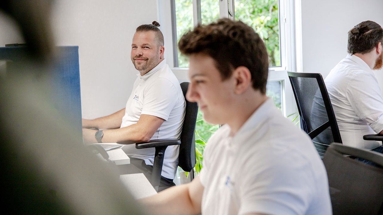 Jansen Mitarbeiter am Arbeitsplatz